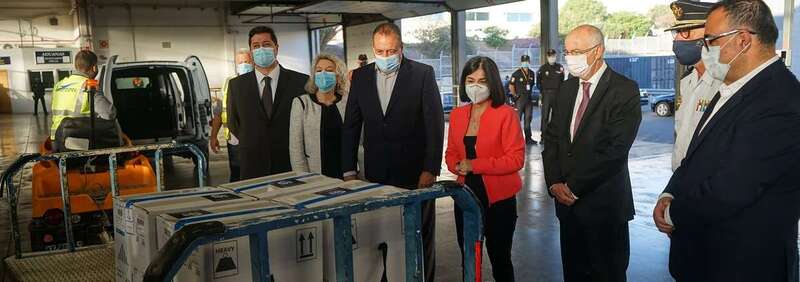 La ministra Carolina Darias, hoy en el aeropuerto grancanario/TA.